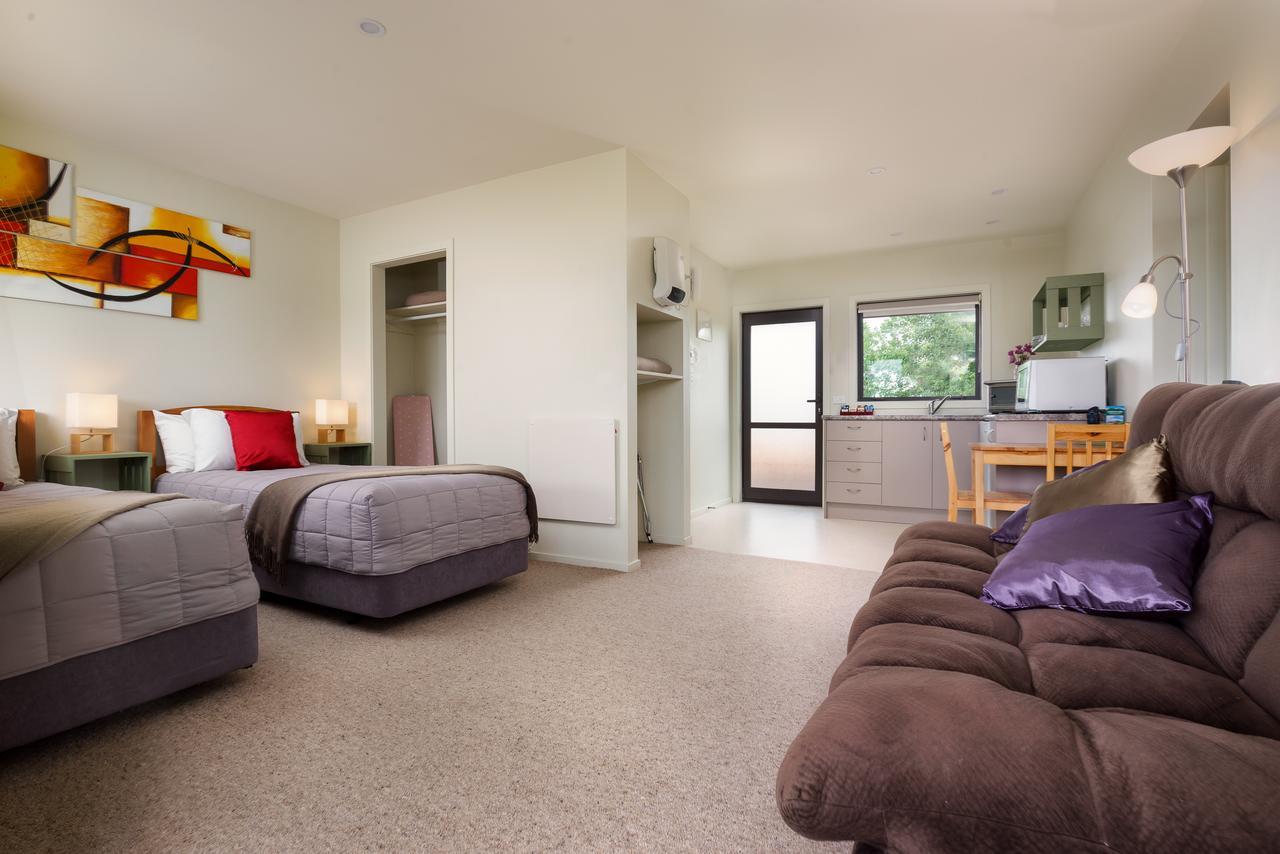 Longbourne Lodge Motel Mosgiel Extérieur photo
